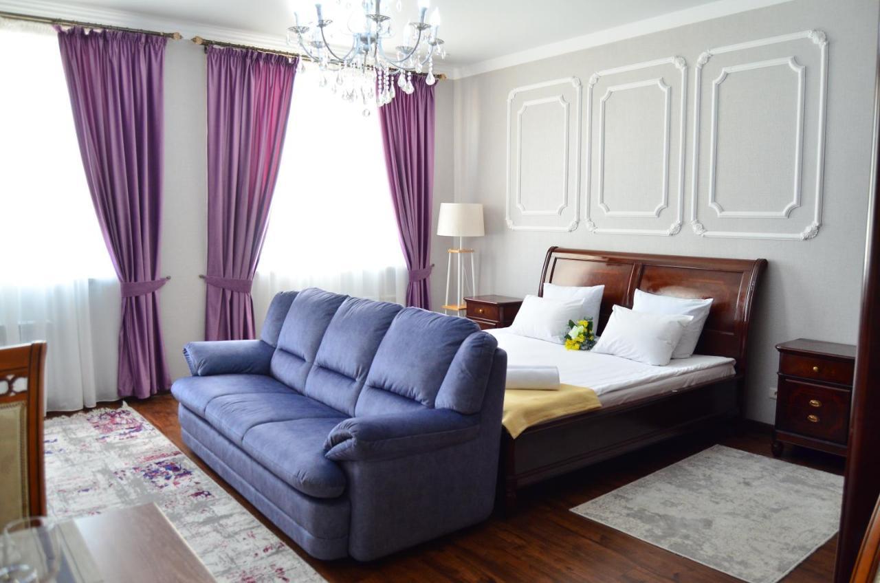 Golden Park Hotel Pavlodar Kültér fotó