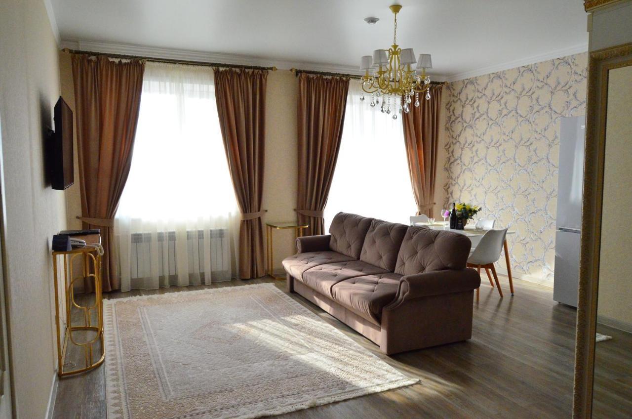 Golden Park Hotel Pavlodar Kültér fotó