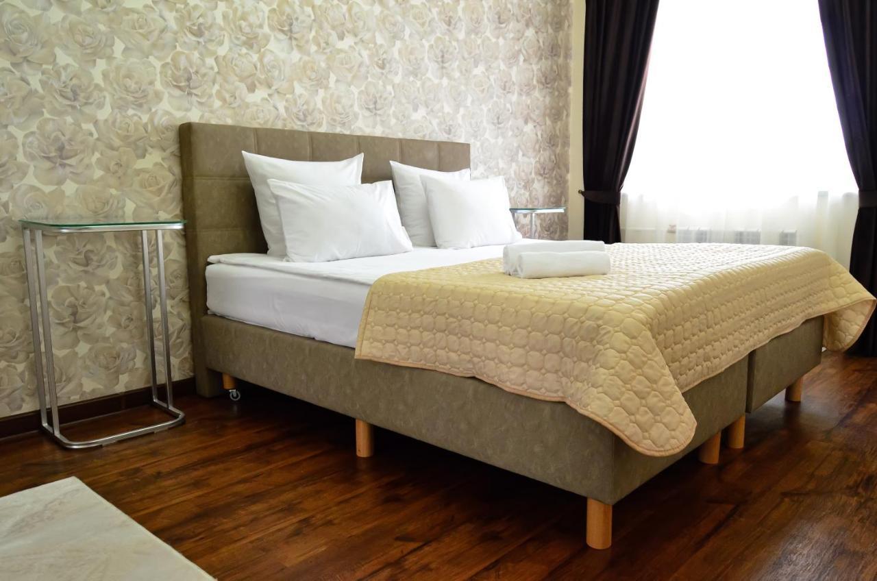 Golden Park Hotel Pavlodar Kültér fotó