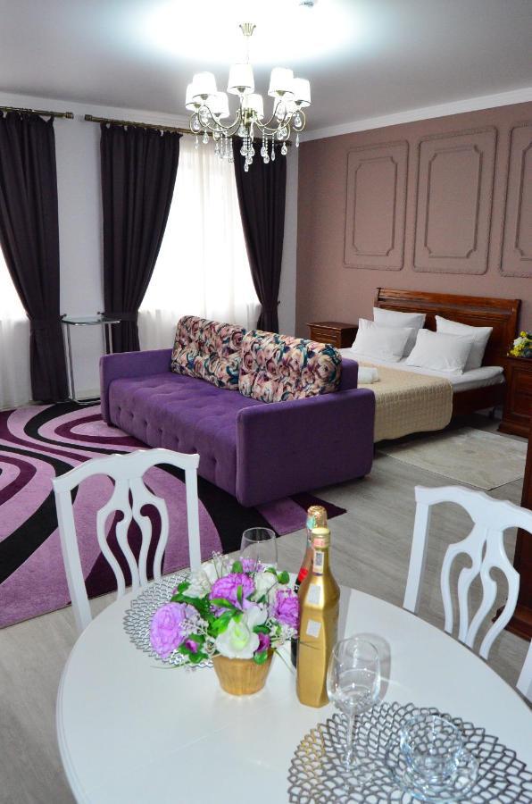 Golden Park Hotel Pavlodar Kültér fotó