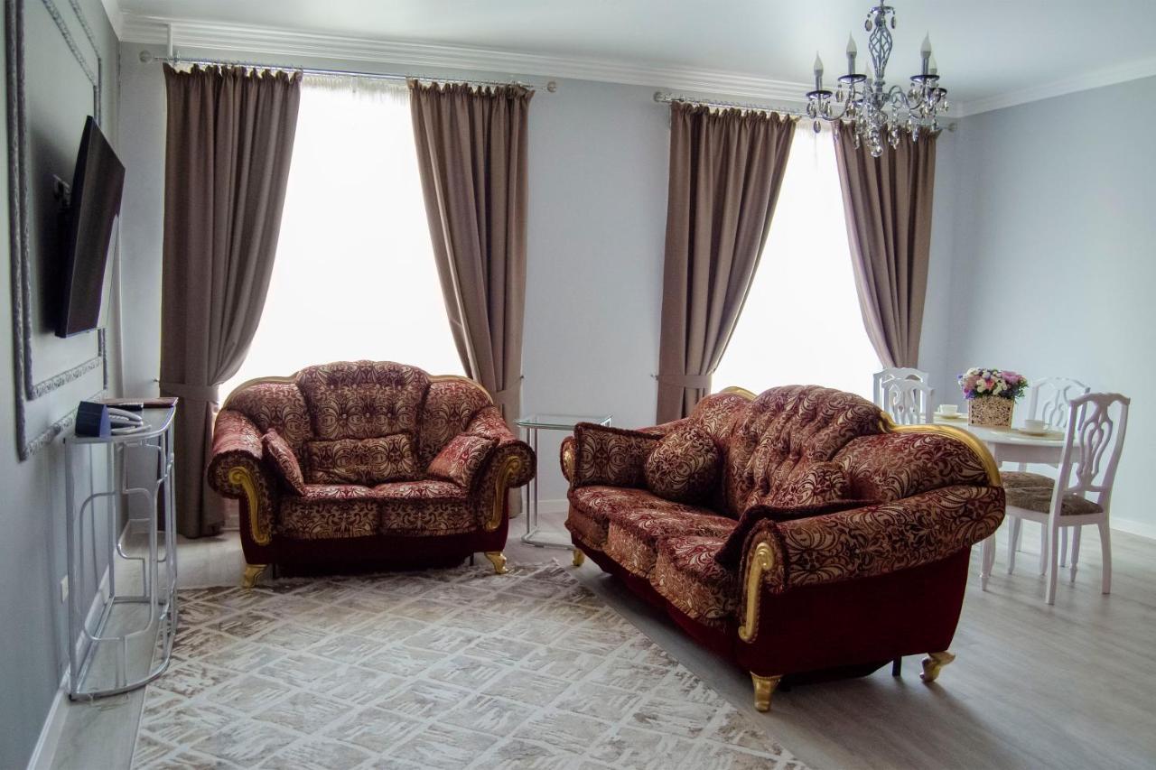 Golden Park Hotel Pavlodar Kültér fotó
