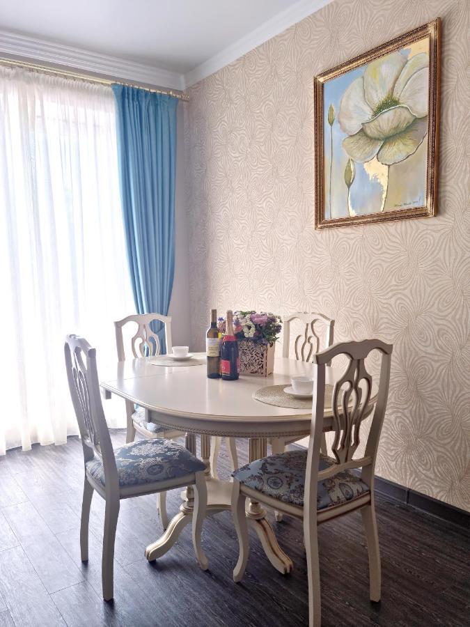Golden Park Hotel Pavlodar Kültér fotó