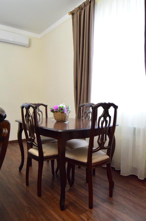 Golden Park Hotel Pavlodar Kültér fotó