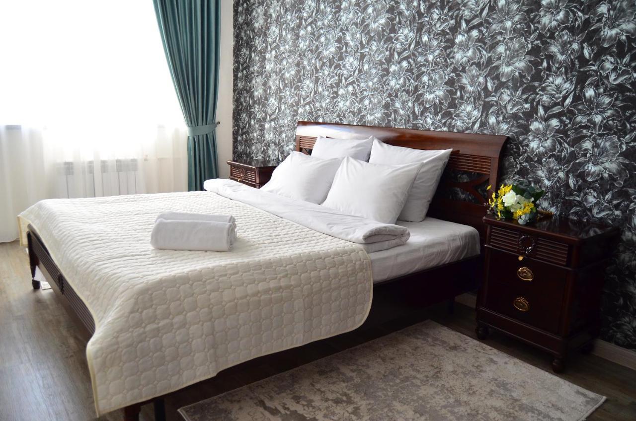 Golden Park Hotel Pavlodar Kültér fotó