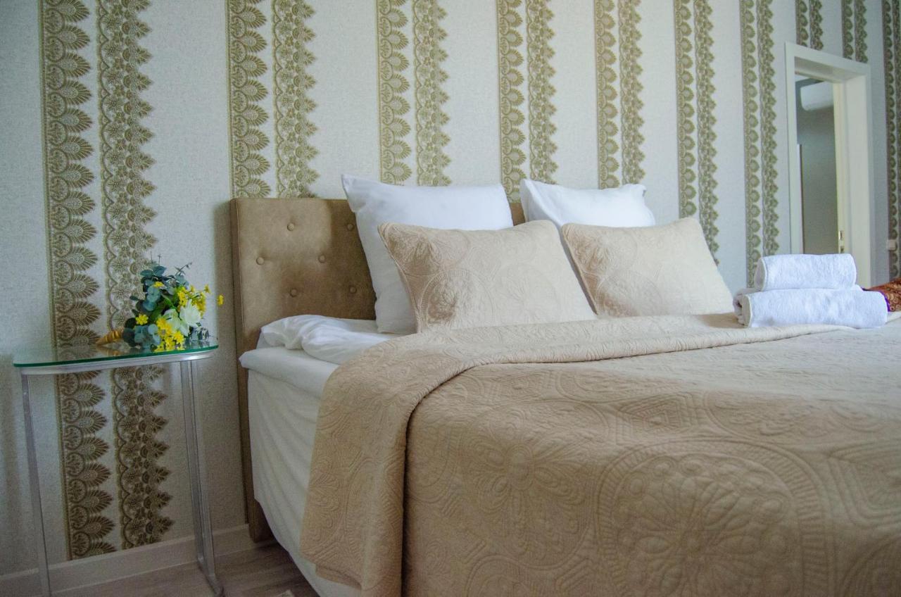 Golden Park Hotel Pavlodar Kültér fotó